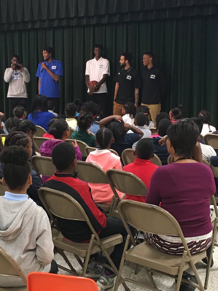 Danielle Peters tweet media