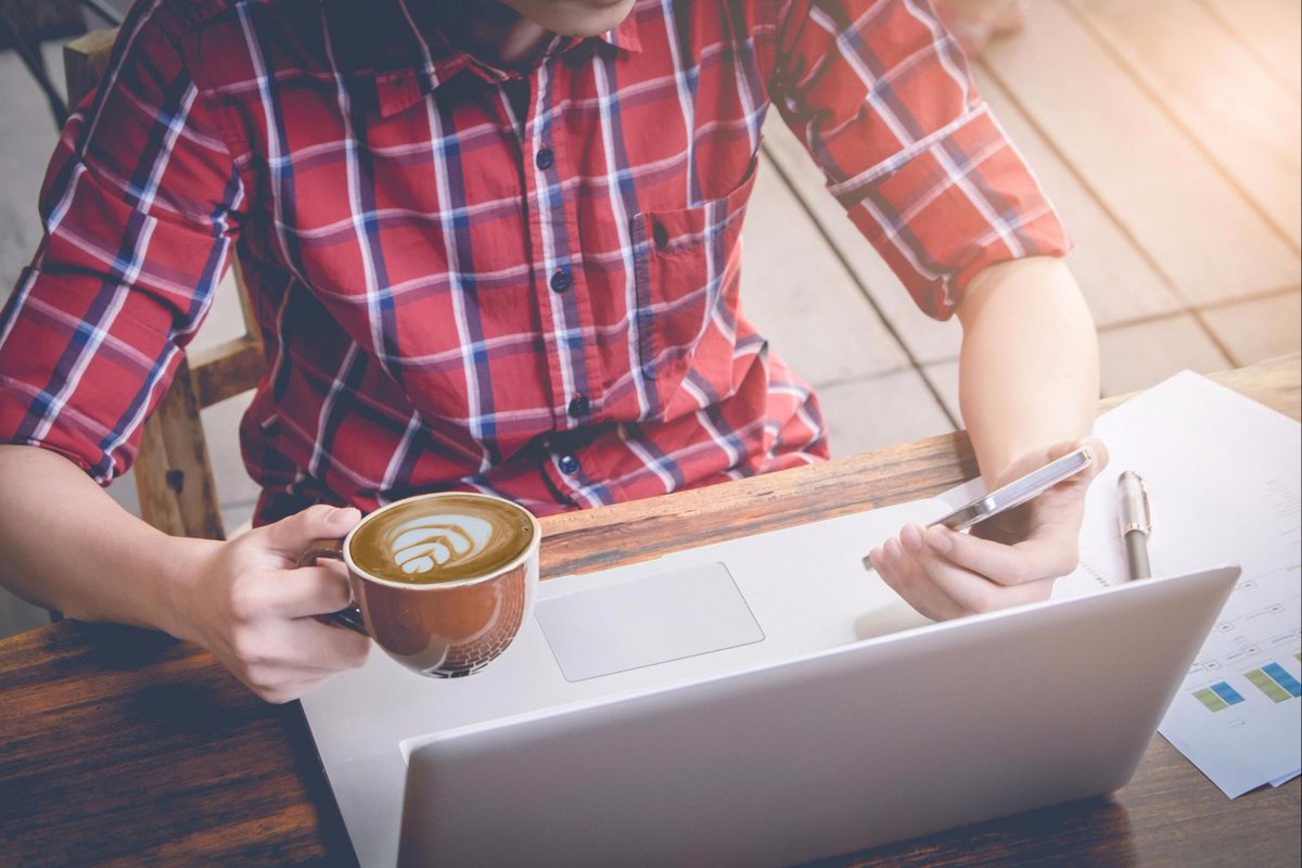 MaryMortonRN's tweet photo. Working from home gives you that cherished freedom but plenty of distractions as well. https://t.co/wdF89xwRlJ https://t.co/Y5Aq8gko7L