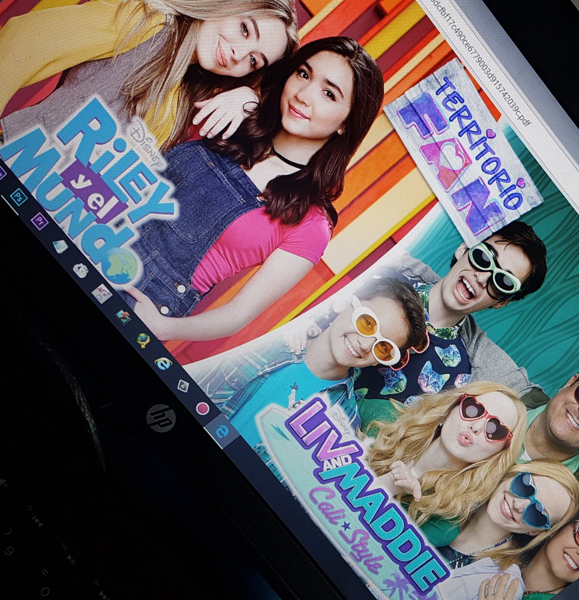 PortalDisneyES's tweet photo. Esperemos que pronto @DisneySpain estrene las temporadas que faltan fe #RileyYElMundo y de #LivYMaddie ya que nos ha llegado este archivo con la Política comercial navideña de 2017 🎄 https://t.co/wbfMwIjZMa