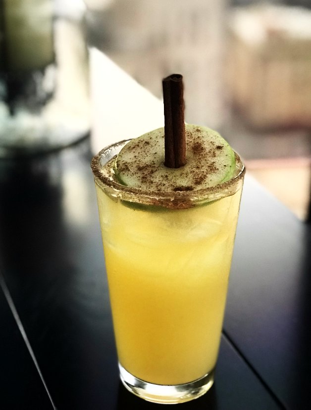 NetworksPHX's tweet photo. Sparking Cider Margarita-one of the many delicious cocktails served  @hyattphoenix @CSKcatering. https://t.co/MVDhIvzGGA