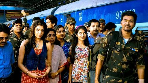 sivast3's tweet photo. #5Years of BLOCKBUSTER

     #THUPPAKI🔫
#MEGABB
IN Thalapathy's career
Actor Vijay
#IndianArmy 🙏 #sisterluv ❣
5YRS OF INVINCIBLE THUPPAKKI https://t.co/Cr0lo20uSF