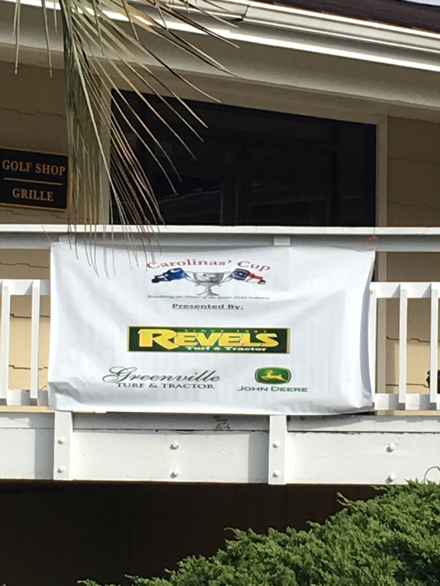JeffMcMackin's tweet photo. Support, fun, turf @RevelsTractor #burningridge https://t.co/QwpIR8YqFP