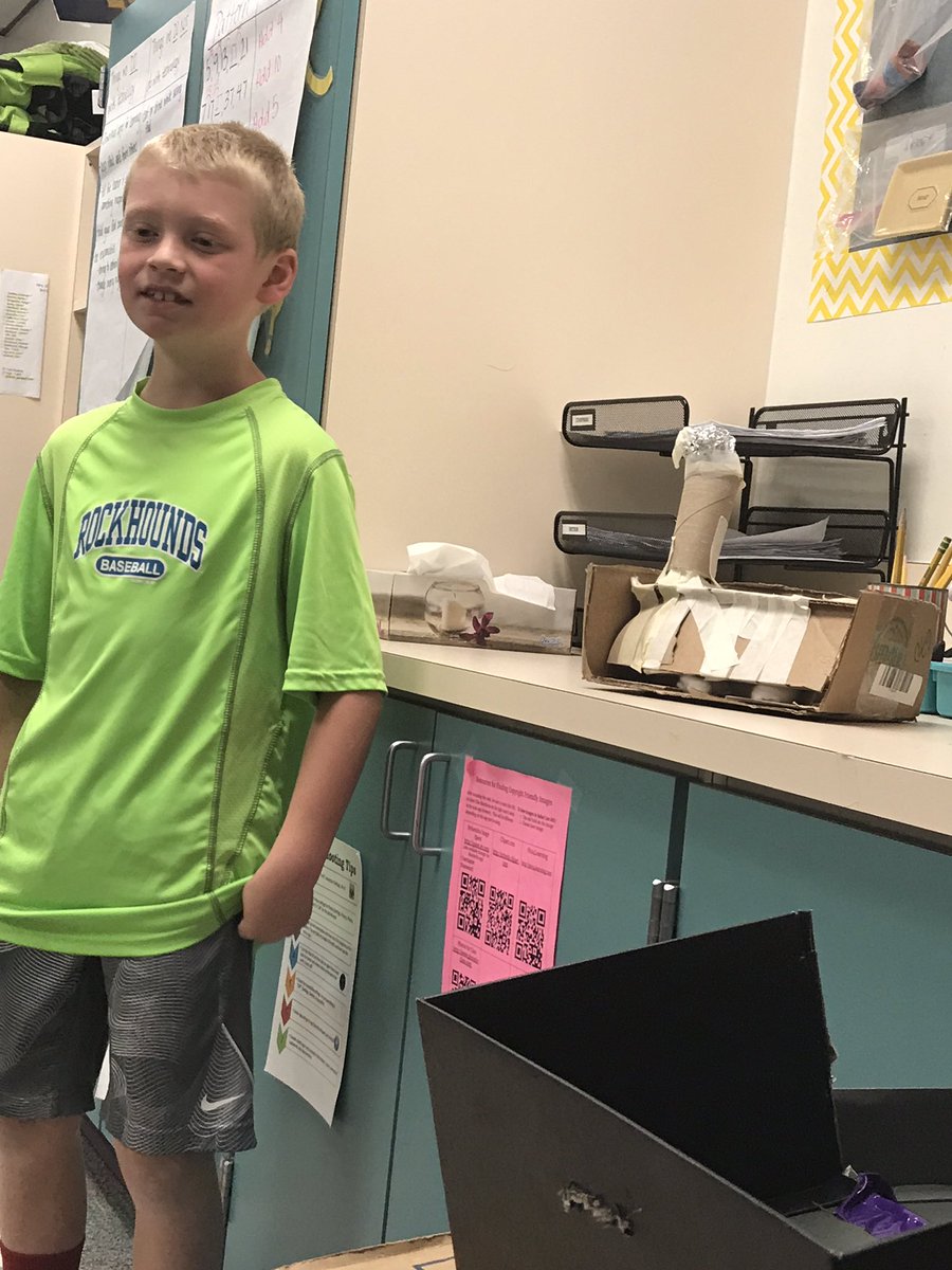 mrsritterBES's tweet photo. Enjoyed watching these scientists tell about their plants/animal's environments and adaptations in @BESChapman1 class #Texan2Step https://t.co/Mj7JV3egaT