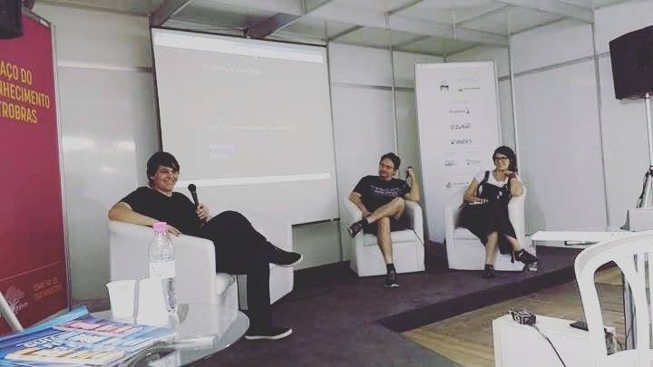 brunn0telles's tweet photo. Palestra "Como os games contam histórias" - @feiradolivropoa
Foi mágico! https://t.co/YrdbseizvL