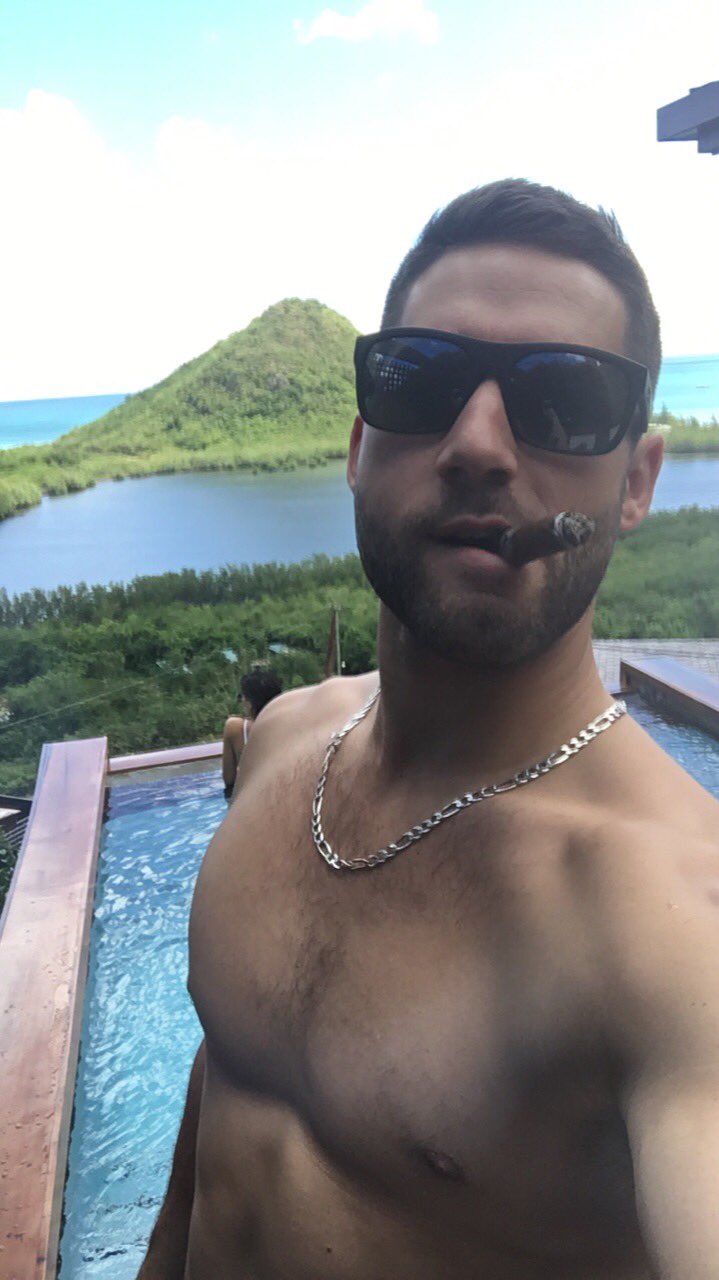 Kevin Kiermaier on X: No words needed. Celebratin marriage in paradise   / X