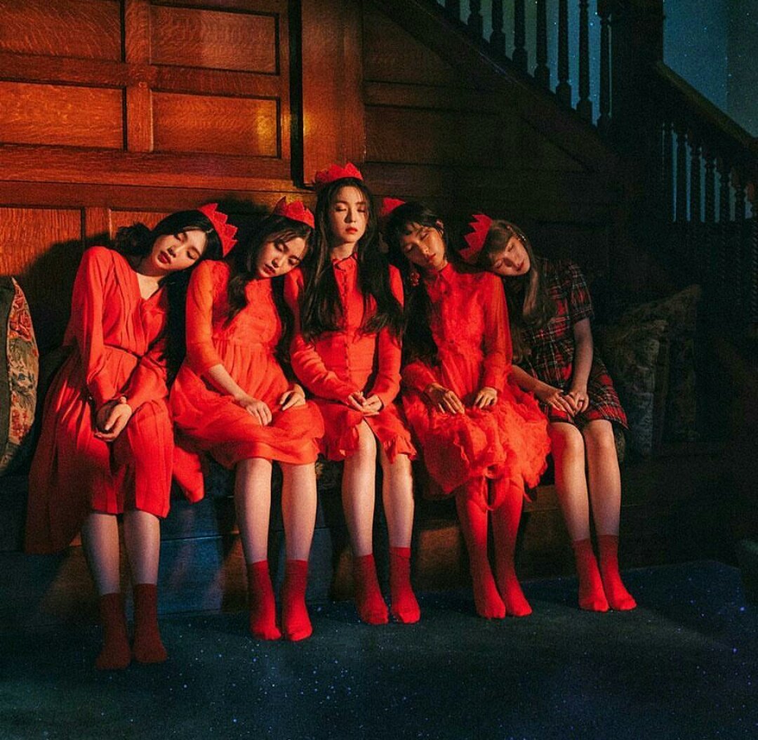 geumijoy's tweet photo. Squad outfit goals on point https://t.co/s9YkAQNTmh