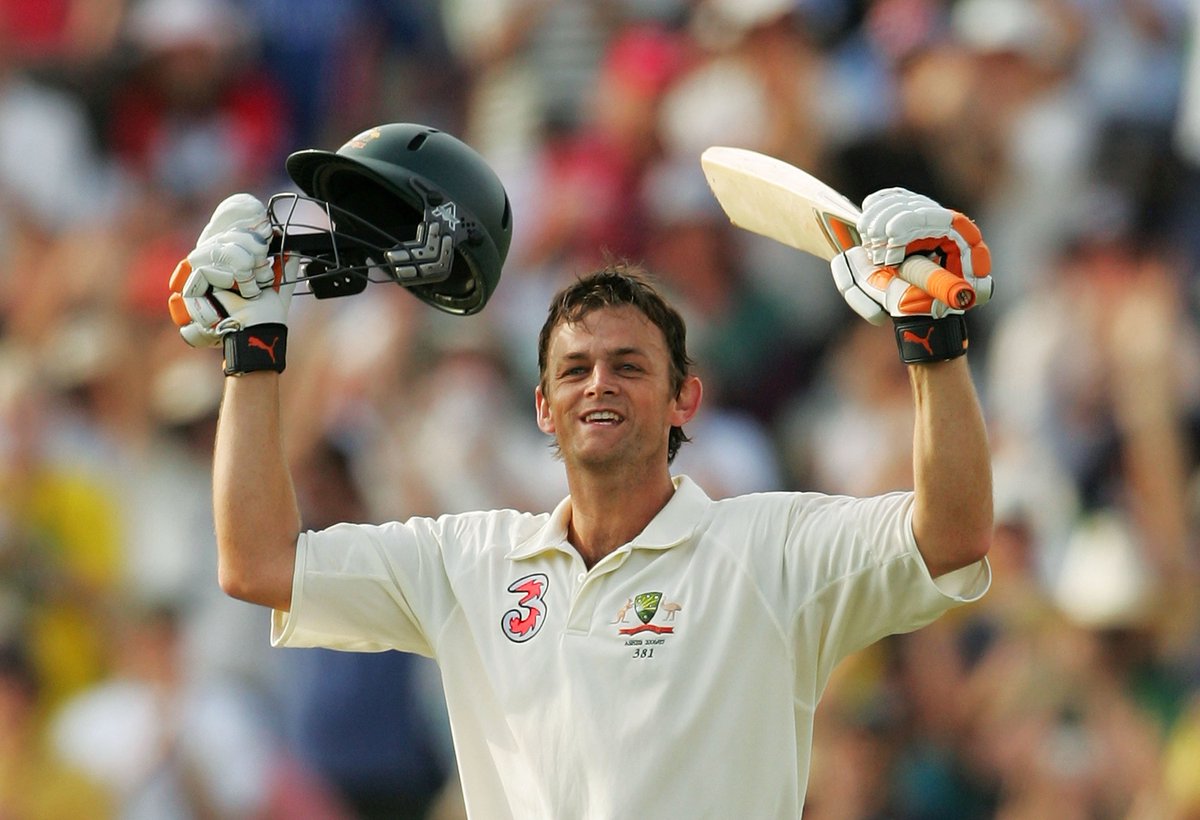 ICC's tweet photo. 15,461 runs. 905 dismissals. 262 sixes. Three @cricketworldcup
tiltes. Undoubtedly one of the greatest ever keeper-batmsen of all time.

Happy Birthday @gilly381! https://t.co/wjYvM12tJ6