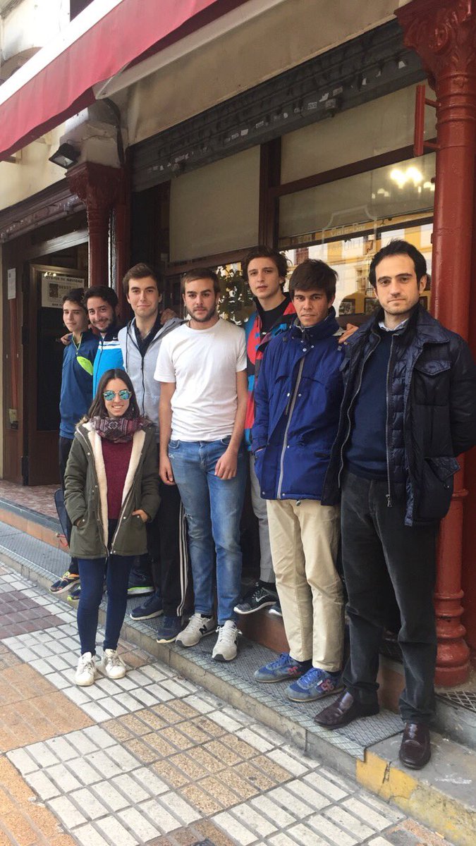 Savia nueva!! <a href="/Luis_Algarra/">GANADERÍA LUIS ALGARRA POLERA</a> <a href="/pacorob44267408/">pacorobles</a> @maestranzapages <a href="/carruseltaurino/">carrusel taurino</a> <a href="/Mundotorocom/">mundotoro.com</a> @