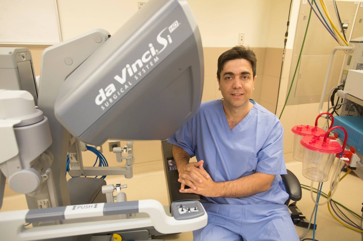 CMU_Health's tweet image. @CMU_Health&apos;s Maher Ghanem, M.D., &amp;amp; Samuel Shaheen, M.D., performed #pancreatoduodenectomy #WhippleProcedure @ @stmarysmichigan 1st surgeon in #GLBR to perform this surgery using #DaVinci bit.ly/2hw245S