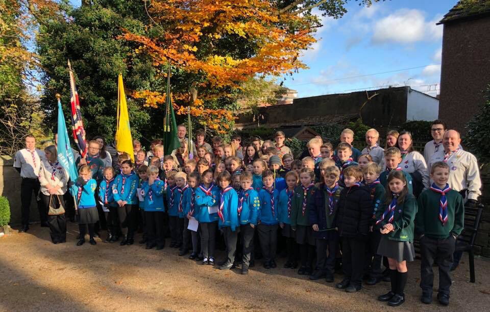 JeanWilkinsonSL's tweet photo. So proud of @highlanescouts What a great turnout for Remembrance Day Parade 2017 @GMEscouts @StockportScouts https://t.co/2Wlp2Lj3R8