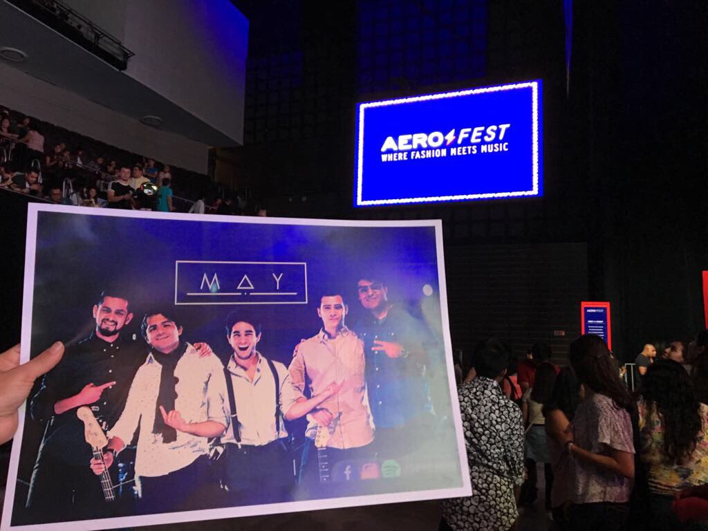 SomosMay's tweet photo. GRACIAS POR BRINDARNOS UNA DE LAS MEJORES TARDES DE NUESTRAS VIDAS!! UN HONOR TOCAR FRENTE A USTEDES Y COMPARTIR ESCENARIO CON ENORMES TALENTOS!! #MayEnAerofest @dvicioficial @mariobautista_ @urbandfive @aeropostale_mx #Aerofest17 https://t.co/wgipwO1VMi