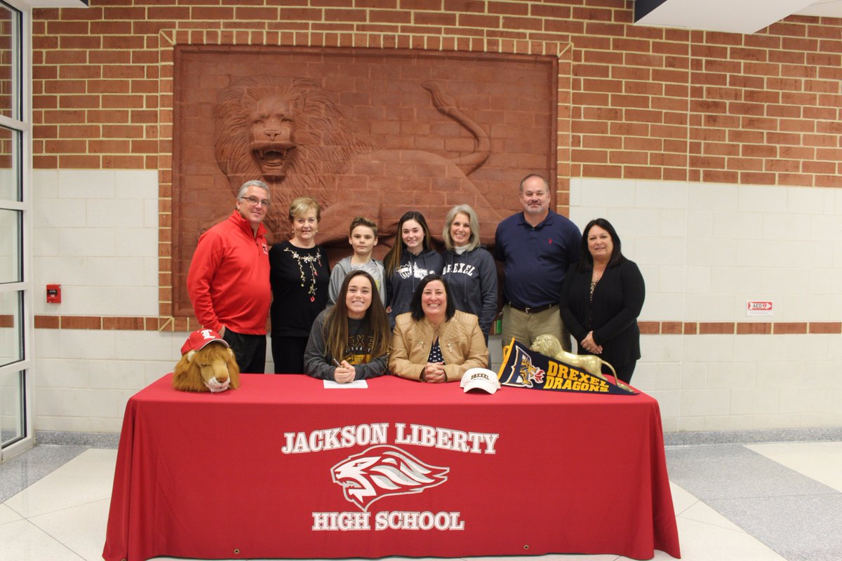 Congrats to Meghan Conroy on her commitment to attend and play softball at Drexel University!  #PRIDE <a href="/JLIB_Softball/">JLHS Softball 2019</a>