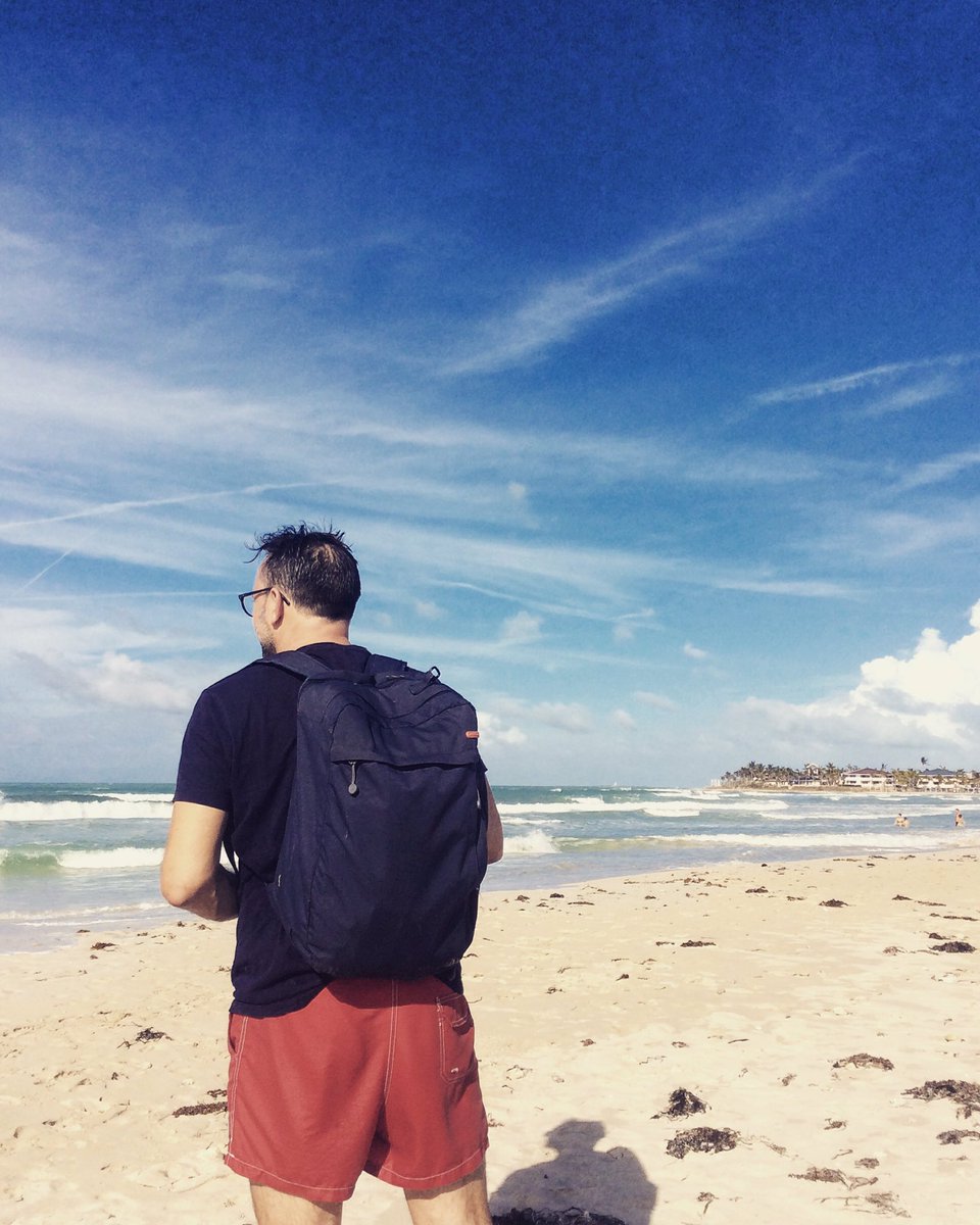 siegehublot's tweet photo. Best #travelgear ever Meilleur sac de #voyages Les Produits pour #digitalnomad @lefrik_co #espana https://t.co/4at0cOTfVq