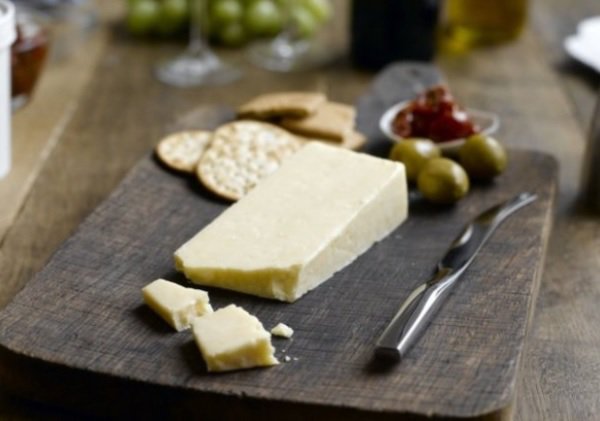 Liven up your cheeseboard this Christmas with these delicious #Somerset cheeses 🧀👉 bit.ly/2vDHvs4
