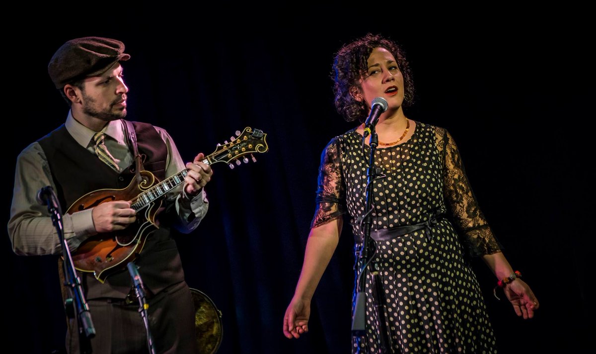 Full band <a href="/BarbesBKLYN/">Barbes Brooklyn</a> <a href="/barbestweets/">BarbesBrooklyn</a> tonight, 7pm-9pm. #TamarKorn