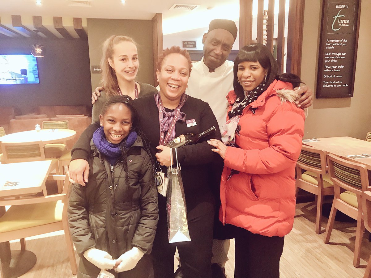 Smiles says it all! Another happy guest at PI Brixton <a href="/Vib2015ctc/">Vib</a> @JamesRider_PI <a href="/SDEBDD/">simon ewins</a> @J_K_H_A_N @Pipulse1