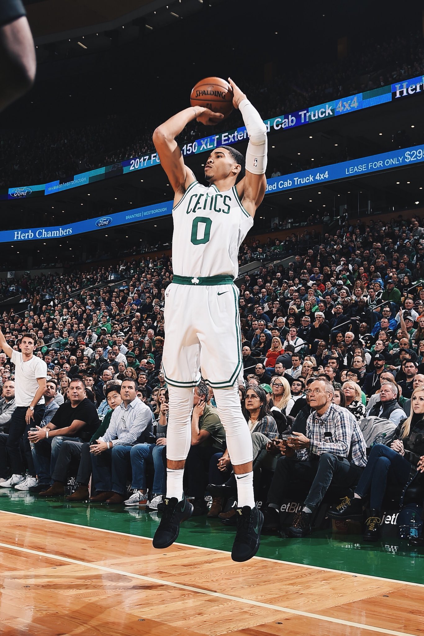 Jayson tatum cheap kyrie 3