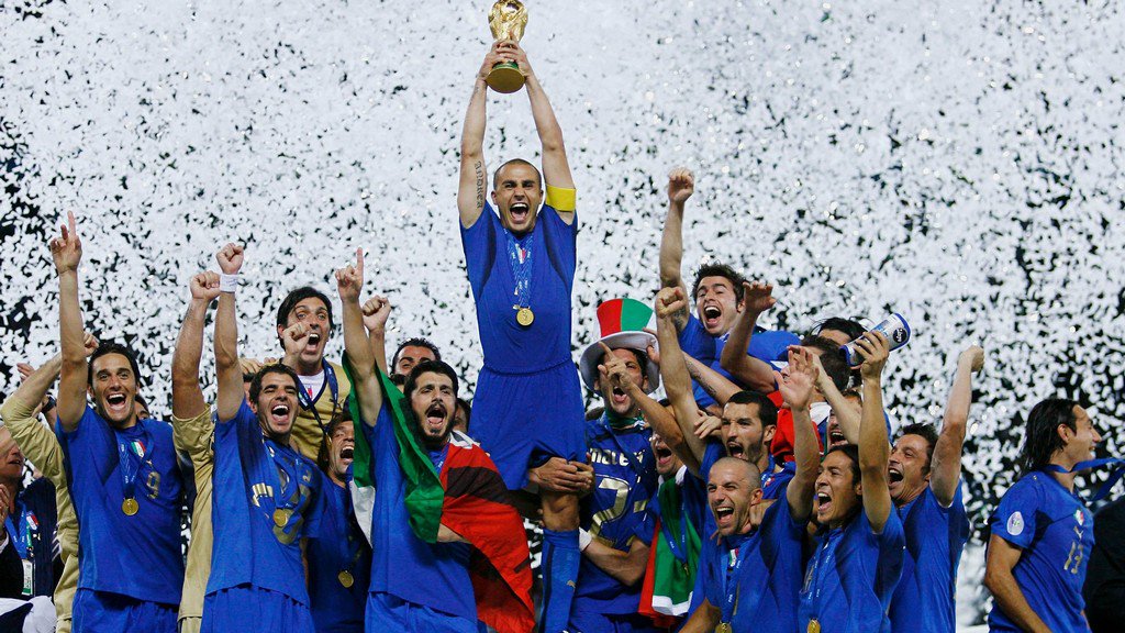 Gloria_MissFlow's tweet photo. E ricordiamoglielo al mondo...chi eravamo e che potremmo ritornare!
#ItaliaSvezia https://t.co/KFbCoWt7XY