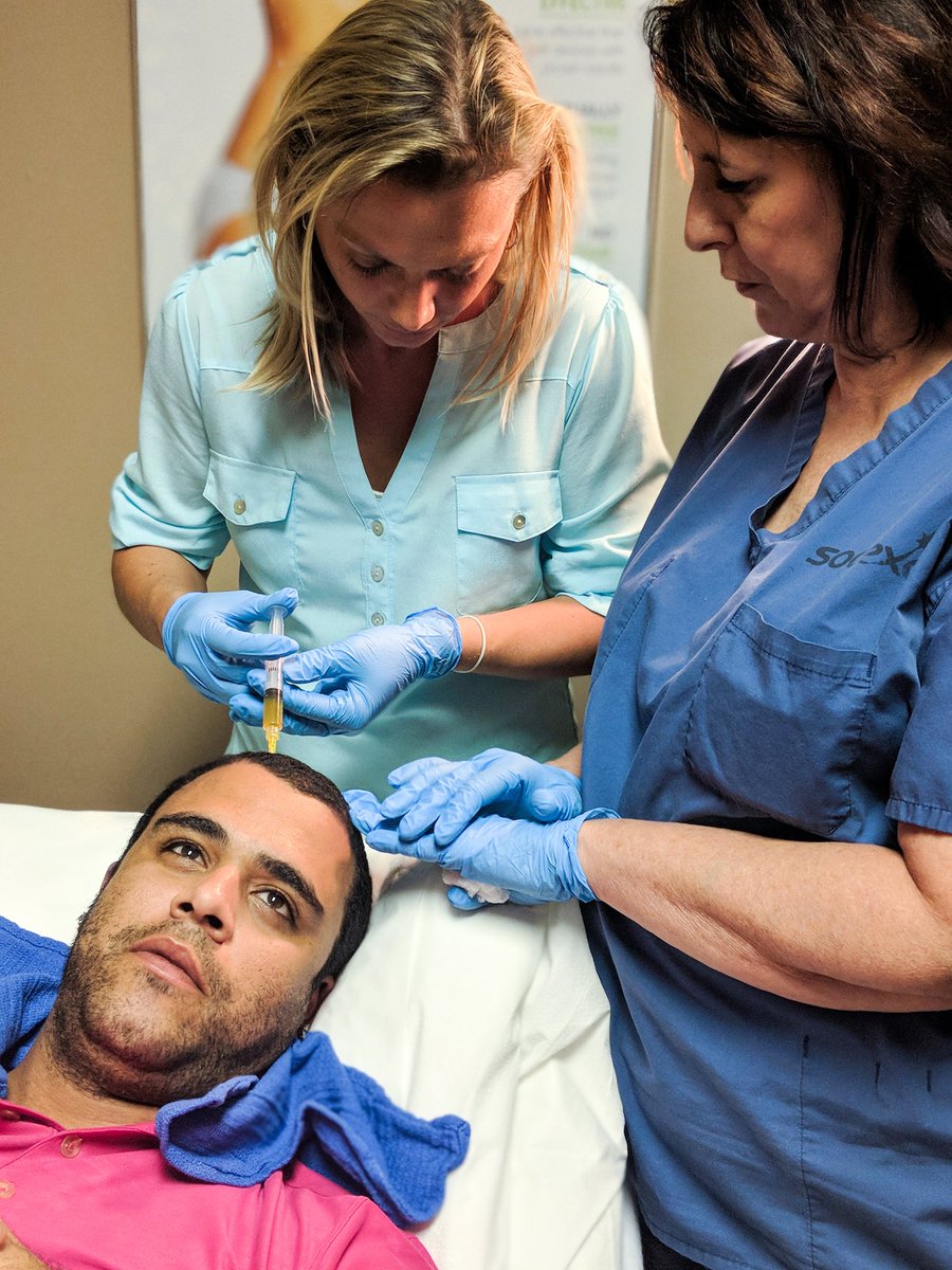 luminosamedspa's tweet photo. #MedSpaMonday Dr. Schlotterer teaching one of her amazing Nurse Practitioner Students how to do a #HairRegrowth Treatment!
https://t.co/iAadLn04Pd
☎Call 602-761-2036 for a Free Consultation!
#Phoenix #medspa https://t.co/G81pERtKnF