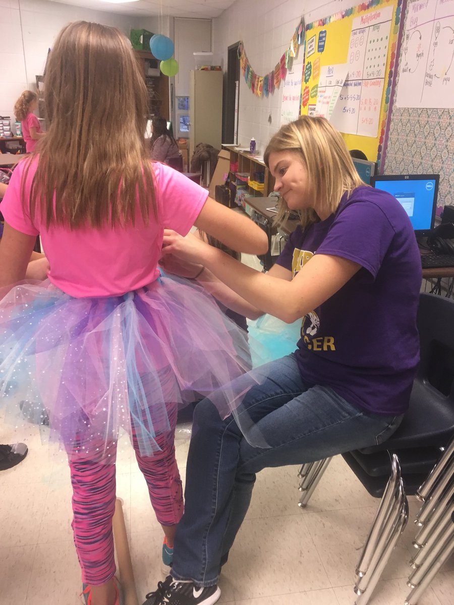 FES4thGrade's tweet photo. Ribbons, sparkles, and tulle...Oh My! Can’t wait to run with these girls Saturday! #fairdaleworld @ThirdGradeFES @FESChangeMakers @ProudBulldogFES https://t.co/dnGfcPIuMv