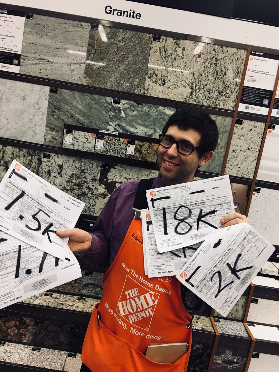 RealJusVilla's tweet photo. Gabriel killin it with 40K in sales last week. Hitting homer’s like the stros. 💸💸💸😎😎😎 https://t.co/cO1IeTKE0p