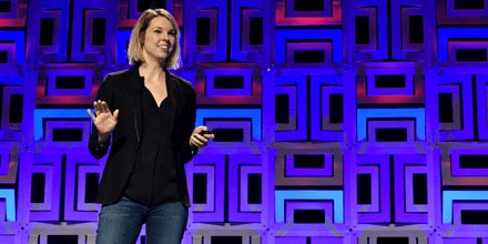 ACORD_Standards's tweet photo. #tbt to @heatherpayne's inspiring session at #ACORD2017. Read more about @HackerYou at the link: https://t.co/yNRKOtavYW #WomenInStem #STEM https://t.co/y3sCwt59qj