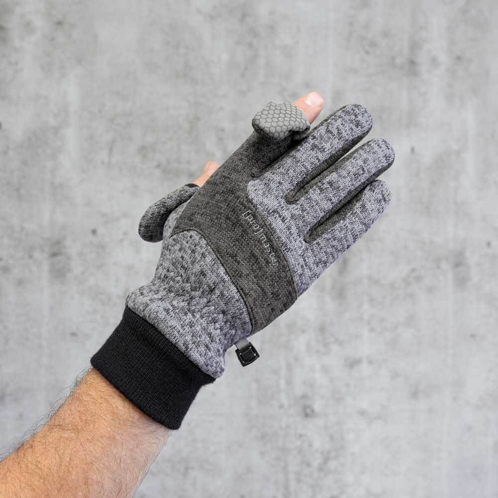 CameraCasino's tweet photo. New at @CameraCasino, cold-weather shooting gloves by @promasterphoto! Come get yours while supplies last!
#winterphotography https://t.co/BzLmjVWSMb
