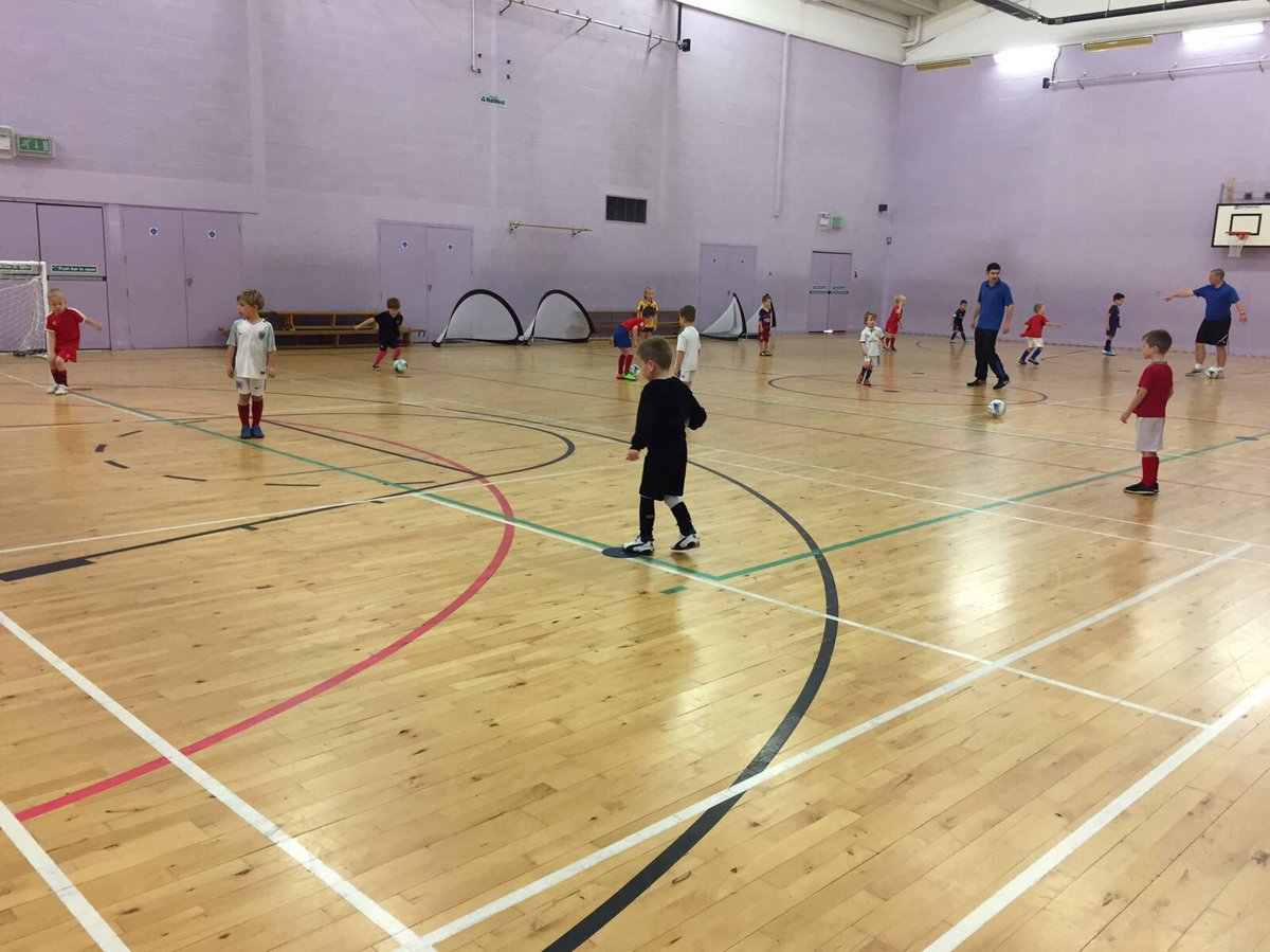 Another fantastic morning of Y:Kids Footy at the Centre yesterday, some great action shots below... wonderful to see the kids learning and developing and the sessions growing each week!