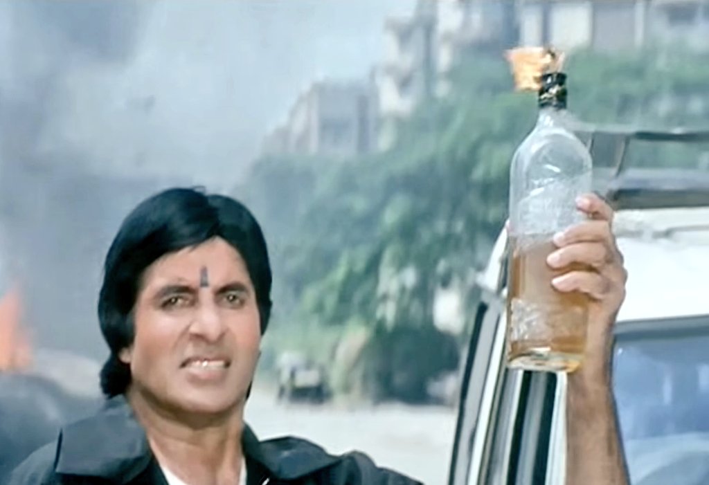 saikarun's tweet image. . @SrBachchan #DoDD™ जब जब होता है ज़ुल्मों का हादसा,तब तब जन्म लेता है #LalBaadshah @1mgupta @raj20k @BushraEF @Erlika