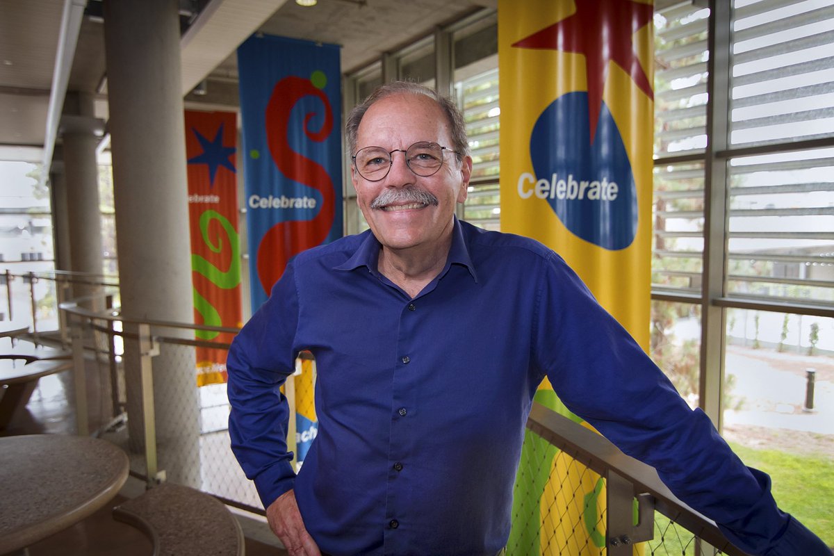 UCSanDiego's tweet image. Advice to my freshman-self: “Experiment more. Take a bunch of different classes in widely different subjects" - Dean McGinnis #firstgenucsd