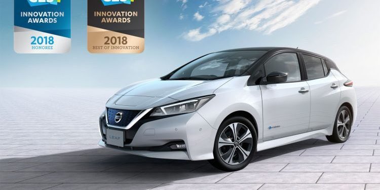 ecarshu's tweet photo. Nissan LEAF 2018 - Nem kellett sokat várni az első elismerésre https://t.co/of4UC4kI3a #nissan #nissanleaf #magyarorszag #magyarhirek #ecarshu https://t.co/ZPK9oWpLVf