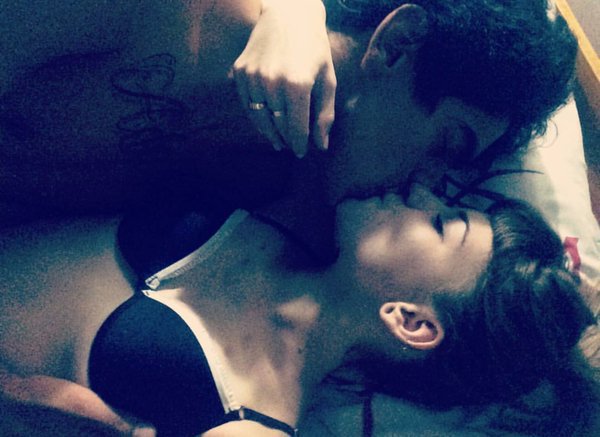 JuliMaidana00's tweet photo. Porque es lo más lindo que me tocó en la vida, porque esta siempre junto a mí, porque me llena de amor y felicidad, porque estoy feliz dE seguir con él y porque lo amo y no se dan una idea de cuánto. Gracias por hacerme sentir tan bien cada día de mi vida ♥ https://t.co/kN3r5kLtTY