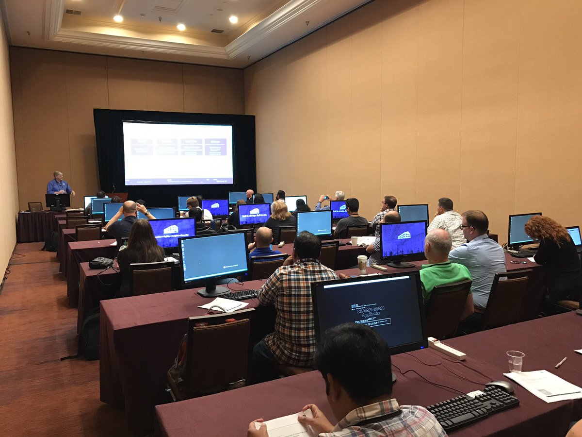 YourTechTrends's tweet photo. Packed lab session with @CAinc Keith Puzey at #CAWORLD #testdatamanager #vtdm https://t.co/JkEhiMwYc7