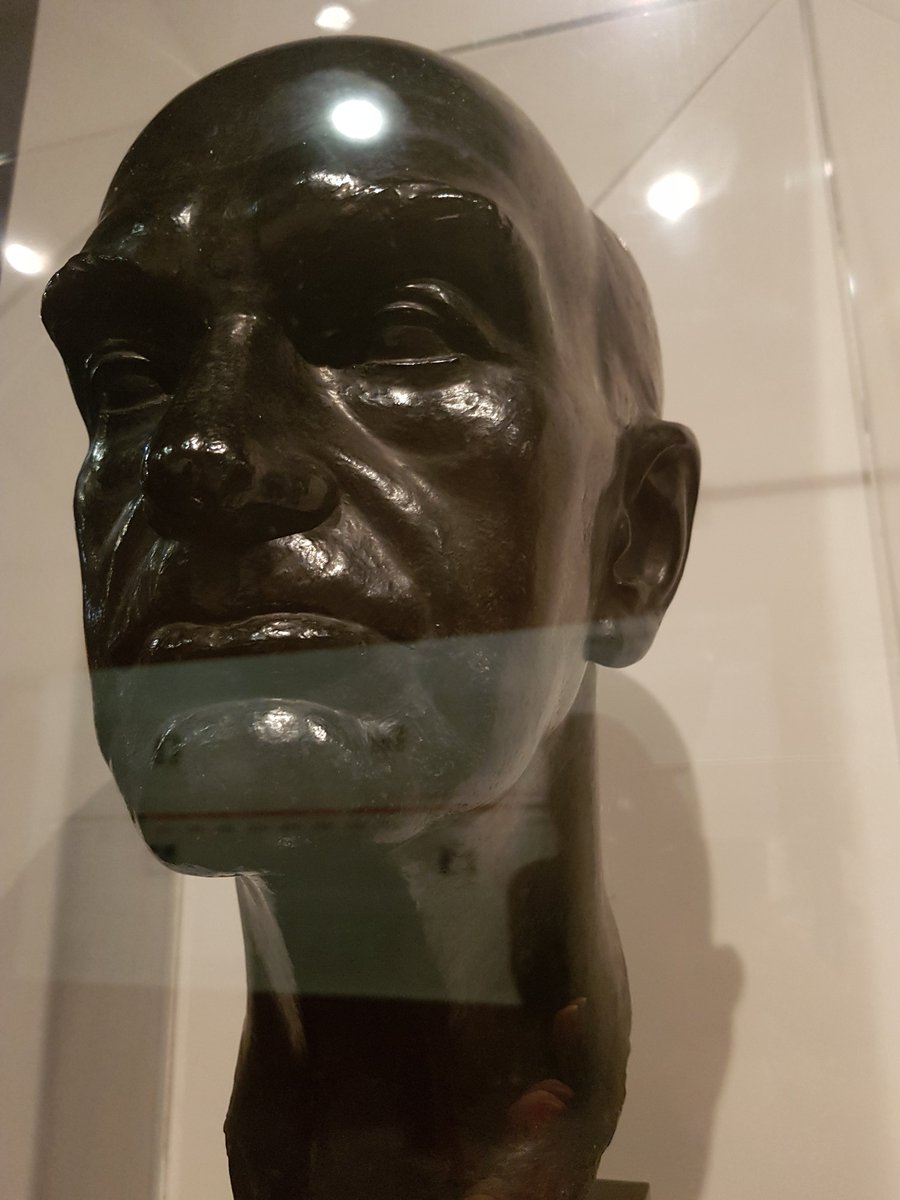 quaibranly's tweet photo. Et le regard de Paul Rivet #GenerationRivet https://t.co/A26YYzFqZb