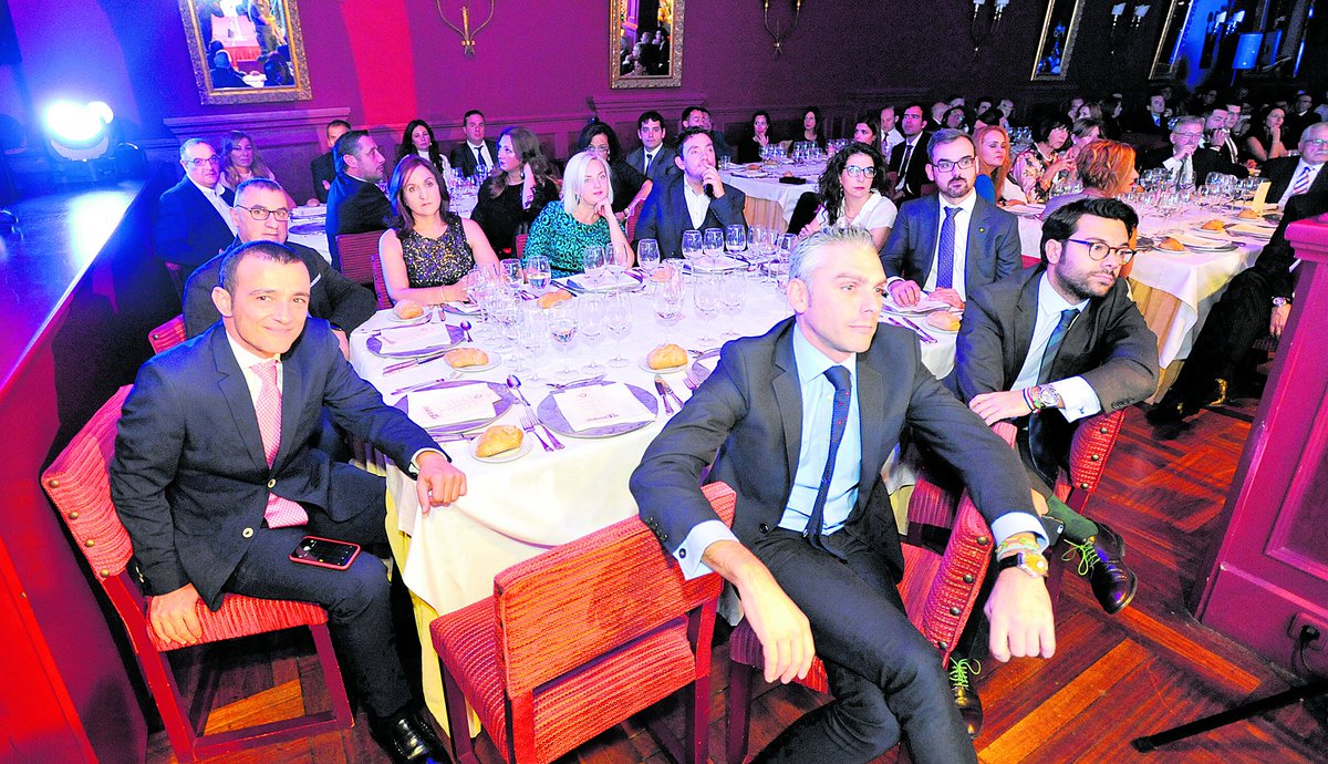 cel_leon's tweet image. La ganadora del sorteo #CirculoOro2017 es: Ana Álvarez Pérez. 
Empresa: @lecalsa . Empresa asociada al CEL

¡Enhorabuena! #LeonEsp