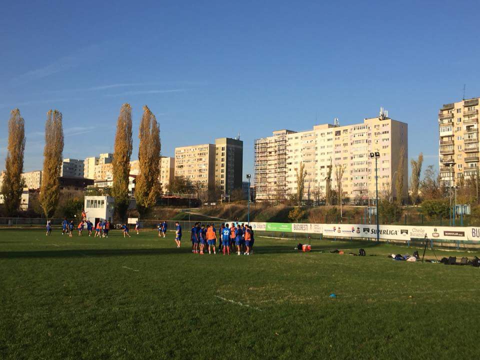 ManuFanatiks's tweet photo. RT @manusamoa FB. Manu Samoa have arrived safely in Romania and our first field session this afternoon!! #ROMvSAM #lemanu #ITSMANUTIME #GOMANU https://t.co/FC7CflsWLD