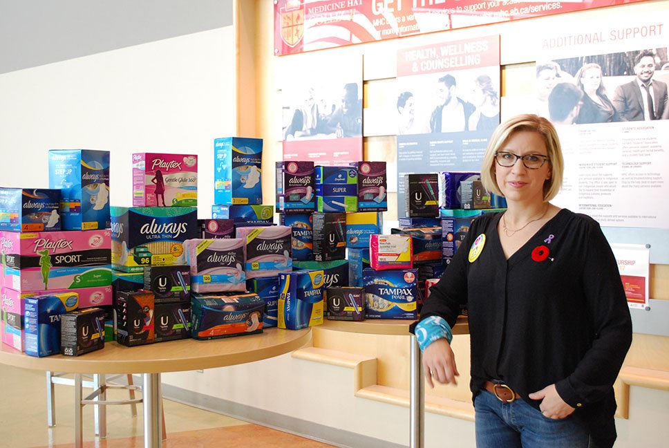MHCollege's tweet photo. NEWS: Students create campaign to help stock the @MedHatFoodBank with feminine hygiene products: Read the full story: https://t.co/xEwh9vOu4x  #medhat https://t.co/oDGR1fagPo