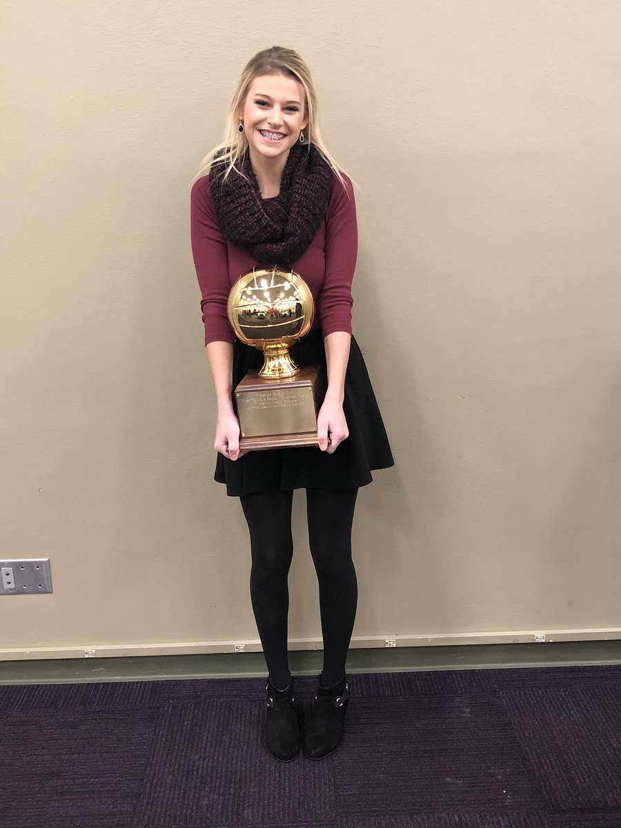 skylerahrens's tweet photo. Congratulations to @LexiWroe on being named this years Waterloo Rotary MVP!! @EastHSVB #TrojanNation https://t.co/JbaDfJy2e4