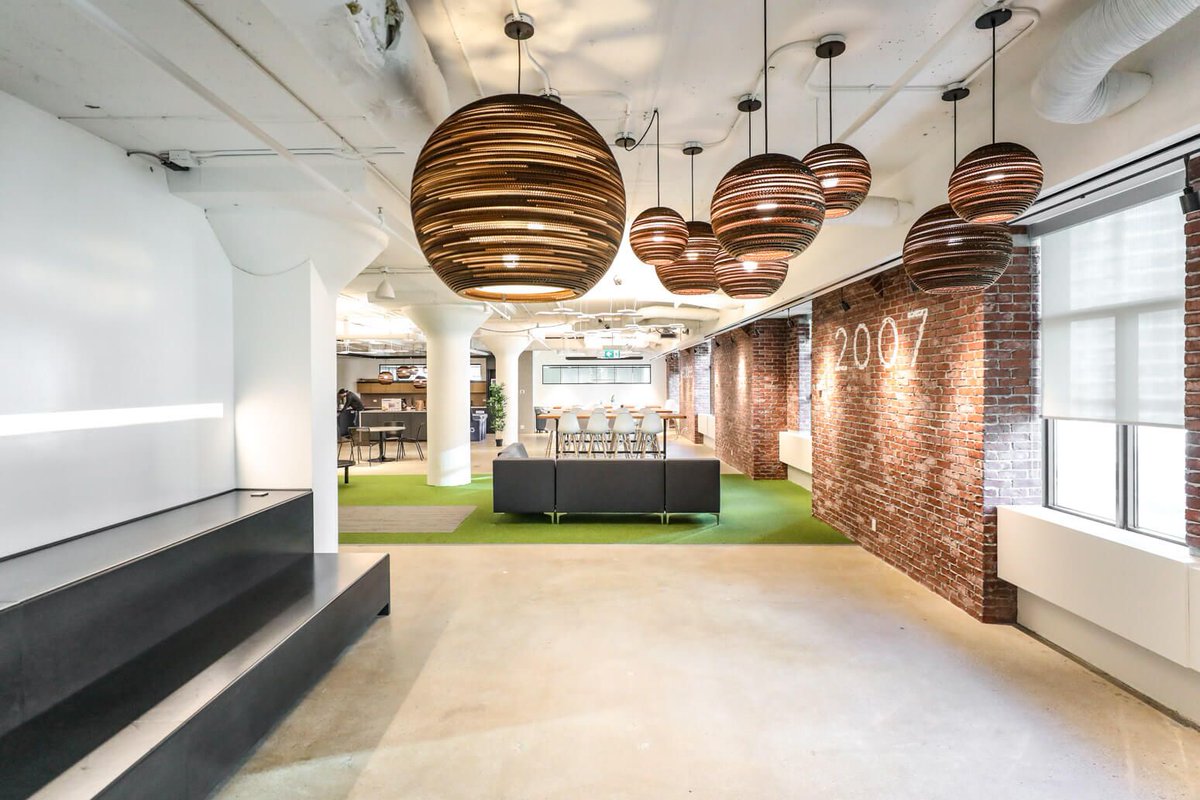 digitalmag_'s tweet photo. ICYMI #KillerSpace The @ecobee team in just moved into their unreal office on the #toronto waterfront https://t.co/QIYHktiHdf https://t.co/cH3C4WFUqy