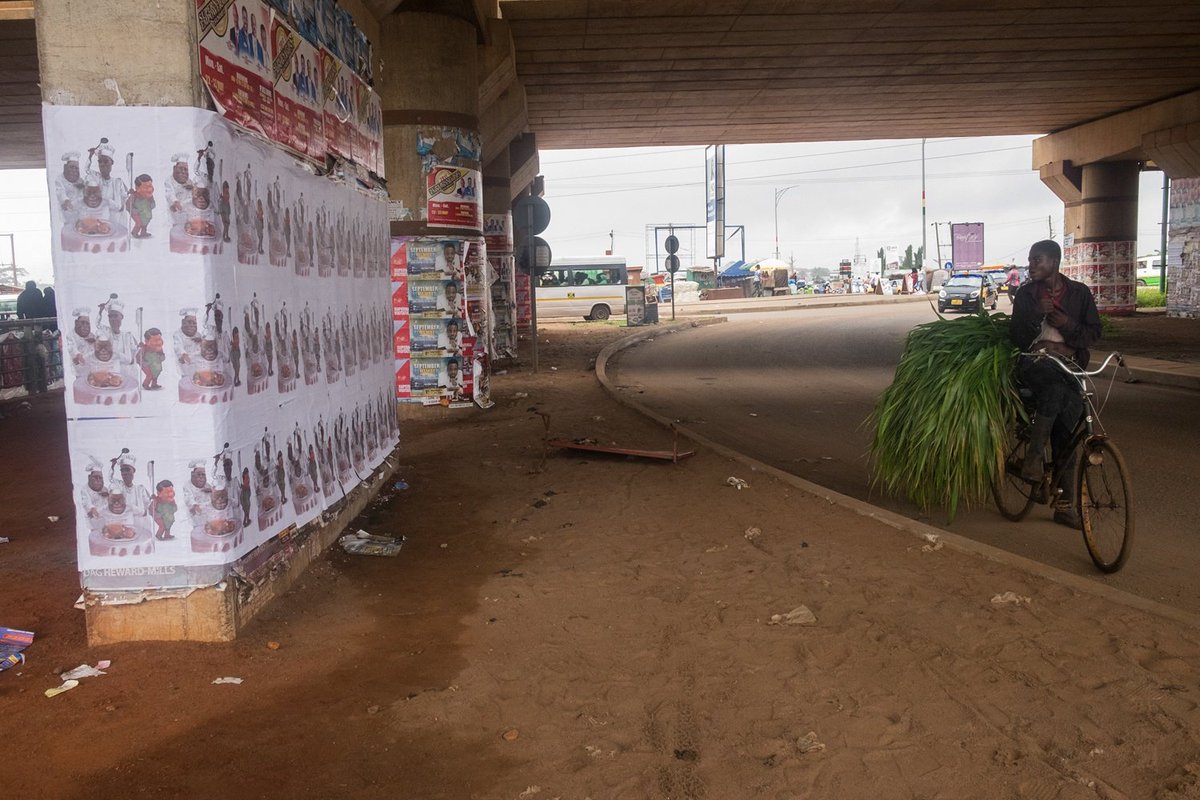 A Ghanaian at an art exhibition
Abonsam Stand, Outdoor Site 1
#Posters #ghana #OrderlyDisorderly #streetart #abonsamcartoons #abonsamstand #occupation #jollofwars #jollofrice #outdoor #art #contemporaryart #africa #nigeria #senegal #china #art #streetart #streetposters #artlover
