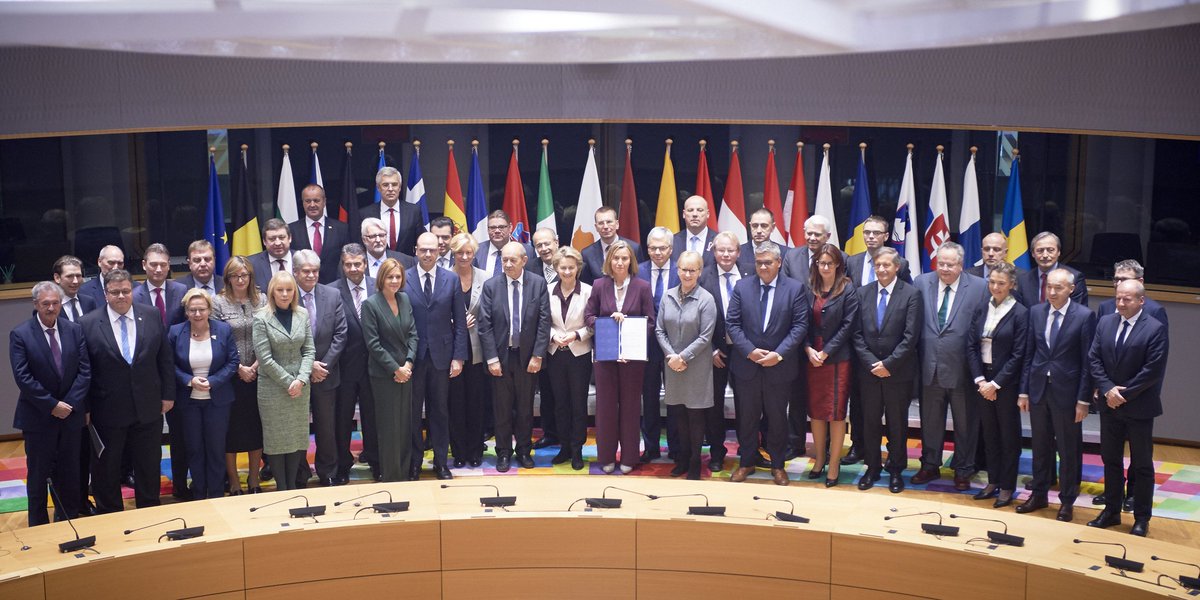 FedericaMog's tweet photo. Oggi sul mio blog: Una giornata storica per l’Unione europea https://t.co/S9hgspYnco #difesaUE https://t.co/TNZ52NiUAE