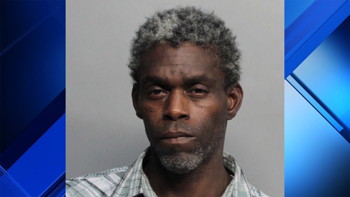 Man posed as parking attendant in downtown Miami, collected cash, gave receipts bit.ly/2mn1pFe?utm_so… https://t.co/vFcrZYkukT
