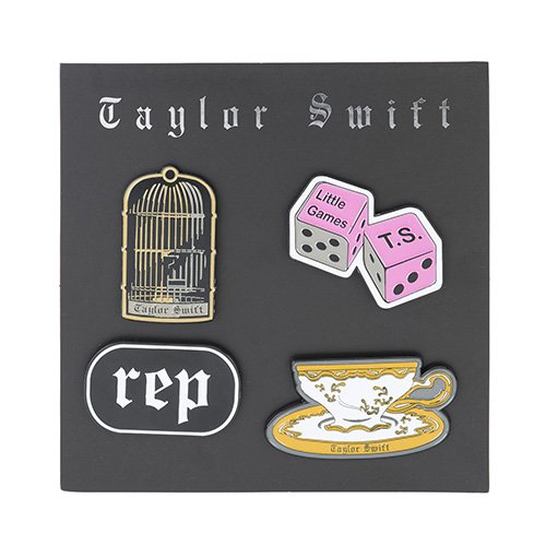 GurlDotCom's tweet photo. 15 gifts for Swifties: https://t.co/u6WRGX2rGC https://t.co/rm4TmPOjWm
