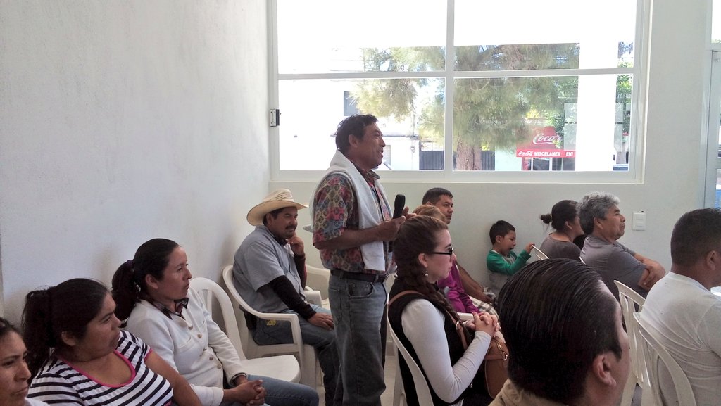 ccchidalgo's tweet photo. Entrega simbólica de árboles a la comunidad de Cañada Chica en el mpio. de #Ixmiquilpan https://t.co/wLN2YJJ62N