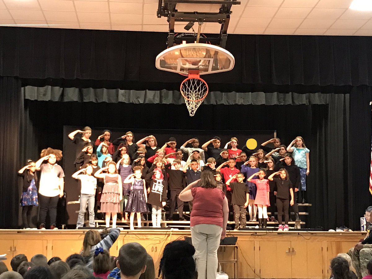 WoodElem's tweet photo. Thankful for all of our Veterans! #woodwows #wayschools https://t.co/wtVWUgsDxG