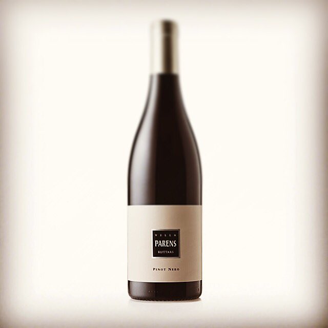 cru_prive's tweet photo. @villa_parens #PinotNero is the
Italian synonym for #PinotNoir, made from the #queen of grapes, the #King of #wines. #friuli #ruttars #vin https://t.co/JCQP2smZFo