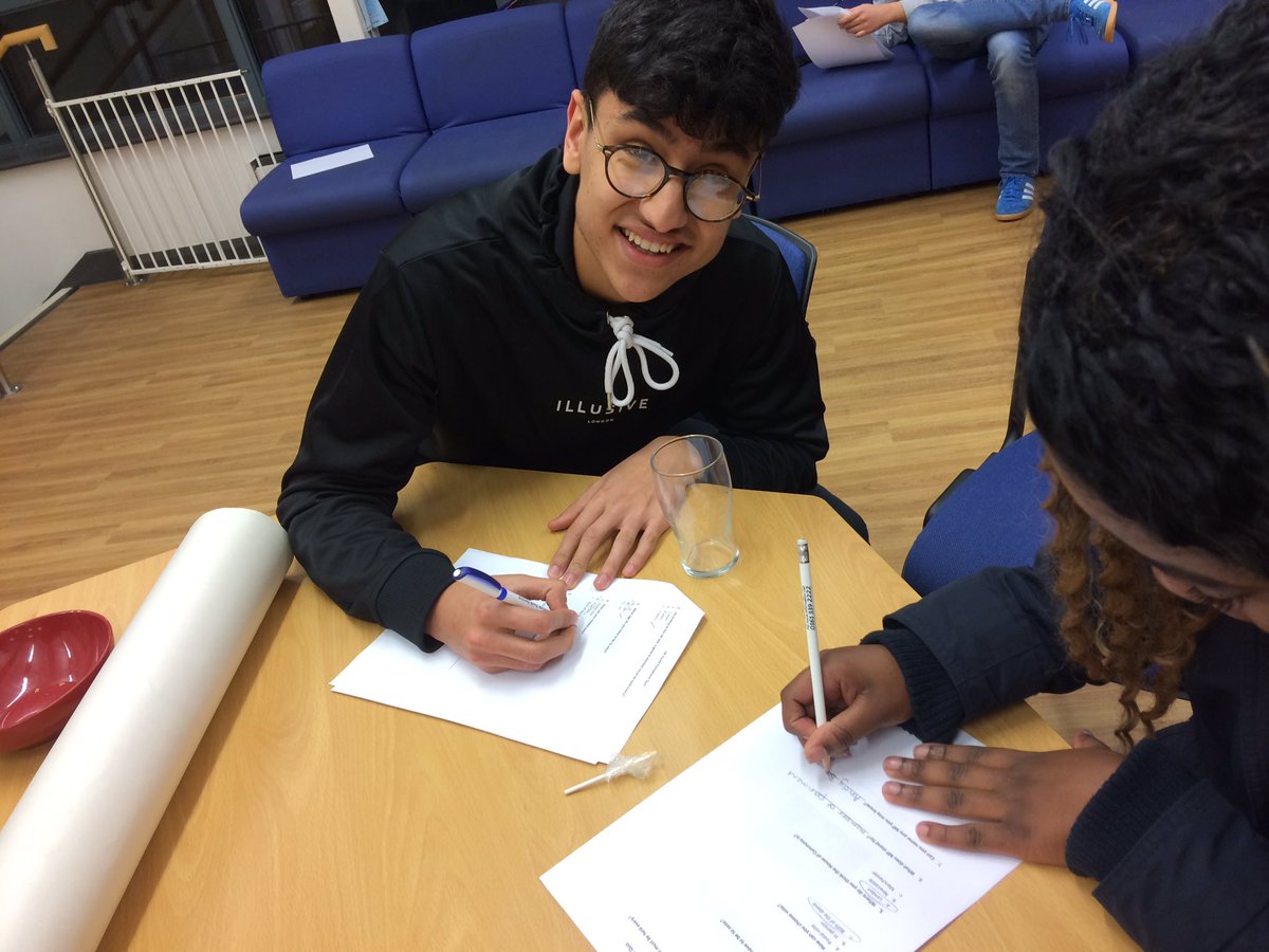 katrinap2106's tweet photo. Tameside youth council taking in part in the uk youth parliament quiz tonight #UKPW17  #youthservice @Hopwood2Melissa @tamesideyc https://t.co/SlyFPyMho2