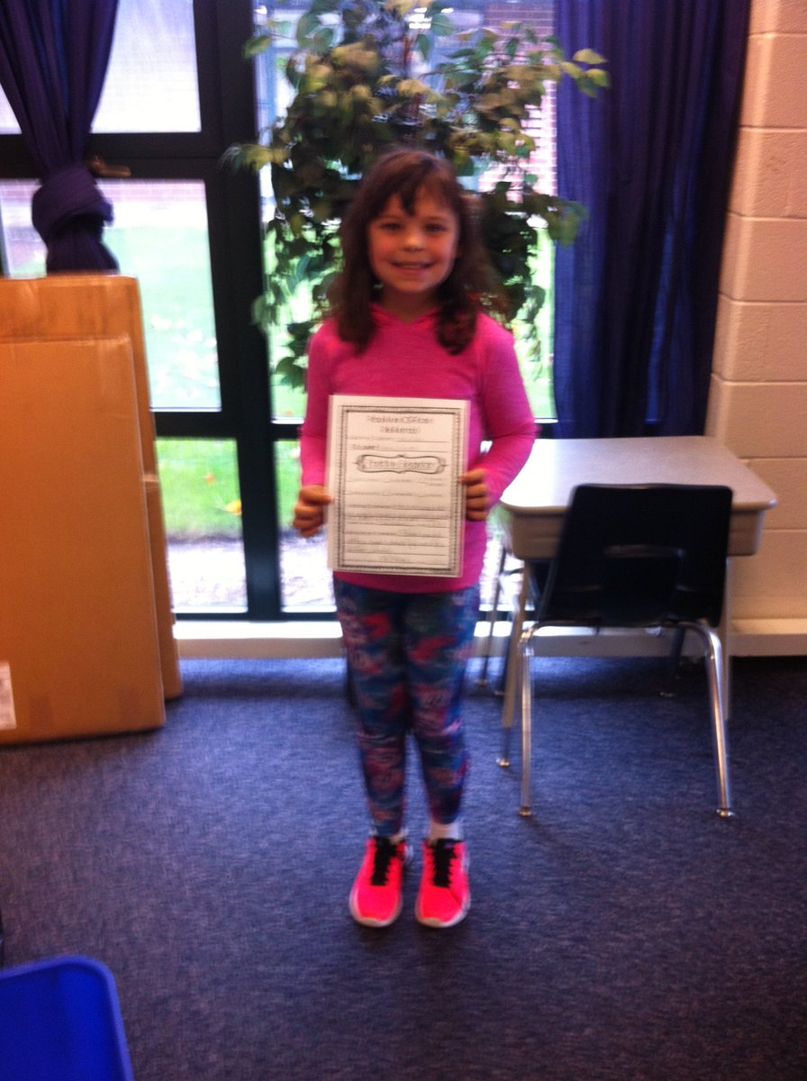 Bighollowelem's tweet photo. Emma was given a #positiveofficereferral for being a great role model, following school expectations &amp;finishing her work on time #awesomekiddo https://t.co/88CaFz5HyT