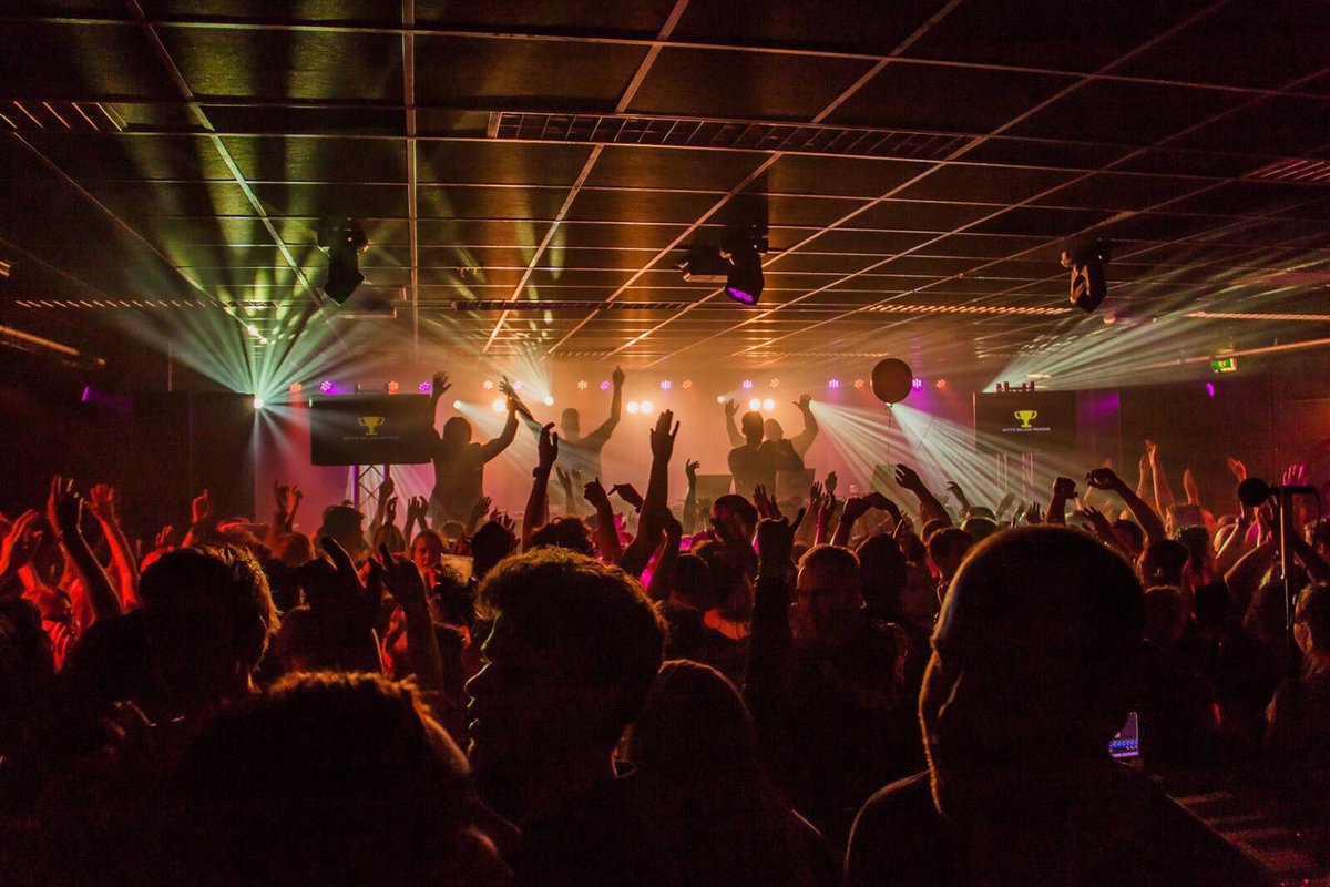 Superstijl tweet media