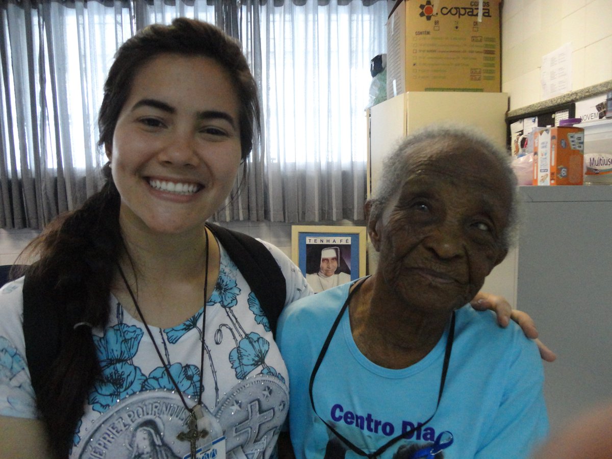 MelaniFraga's tweet photo. Dona Maria Rita, uma menina de 104 anos de idade. Que honra! 💙 https://t.co/fGke34VF9d